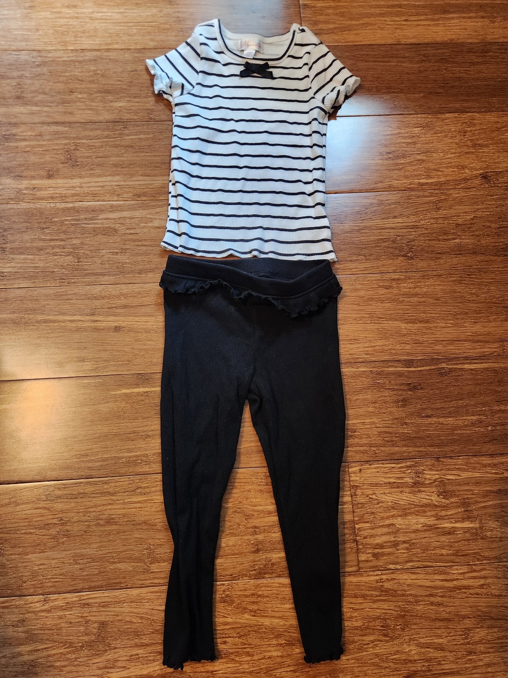 Girl's Black & White Striped Short Sleeve Bow Top Black Leggings Pants 24 Months